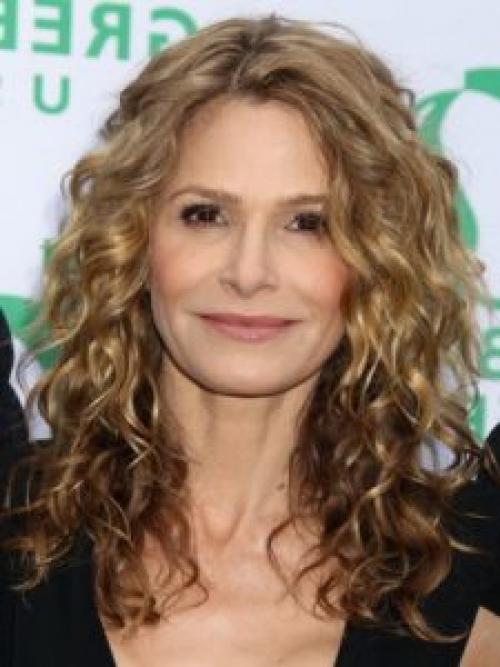 Какие прически не рекомендуется женщинам посл. Какие стрижки омолаживают: рекомендации стилистов