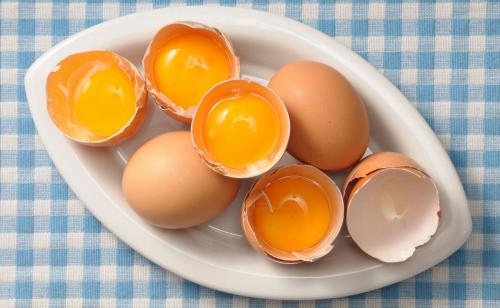 Можно ли есть желток при похудении. Почему нельзя есть желток?