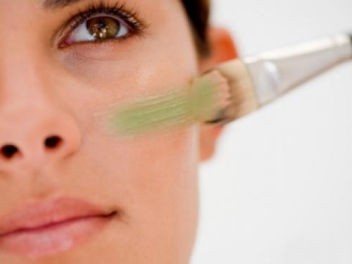 Зеленый консилер для лица. Цвета консилеров: какой для чего используется 16