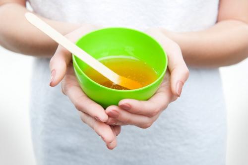 Скраб для лица из кофе и меда. Маски из кофе и меда для лица: 4 полезных рецепта