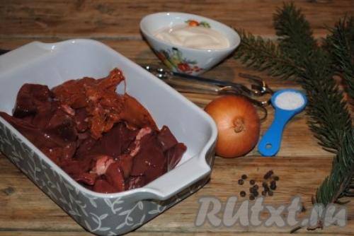 Шашлык из куриной печени в духовке