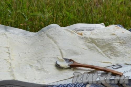 Лаваш с сыром и зеленью на мангале