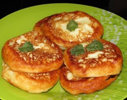 Рецепт сырников из творога. Рецепт вкусных сырников из творога с манкой