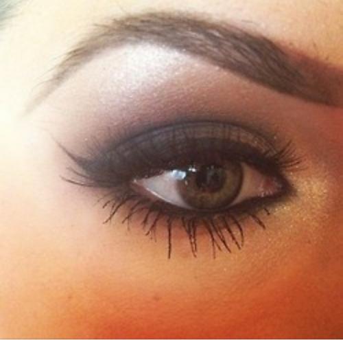 Хитрости макияжа бровей. Натуральный макияж бровей