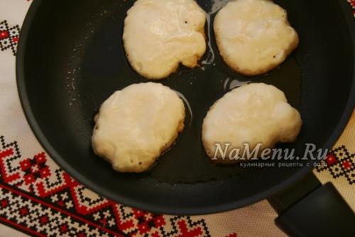 Оладьи на воде рецепт пышные без дрожжей без яиц.