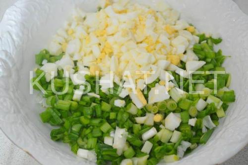 Салат с ветчиной и горошком. Салат с ветчиной, горошком и зеленым луком. Пошаговый рецепт с фото