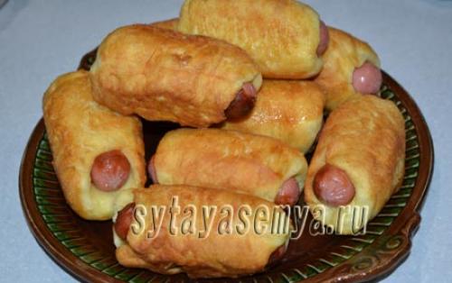 Жареные сосиски в тесте на сковороде рецепт. Сосиски в тесте жареные на сковороде