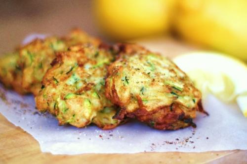 Оладьи из кабачков с сыром без муки. Нежные оладьи из кабачков быстро и вкусно — рецепты с фото и видео инструкциями