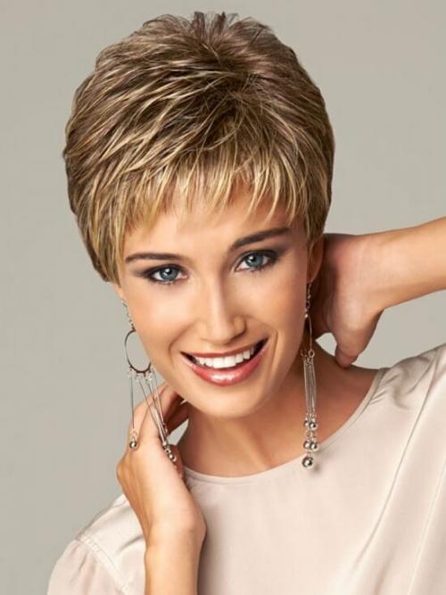 Прически после 30 лет. Фото коротких стрижек для женщин после 30