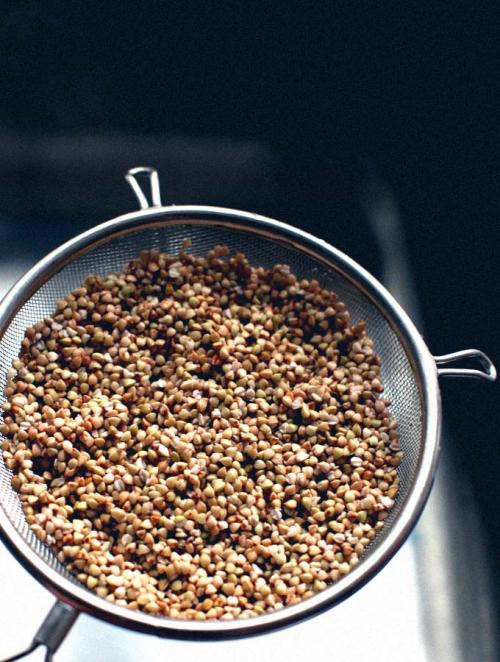 Сыроедческие каши. Сыроедческая Малиново-Гречневая Каша