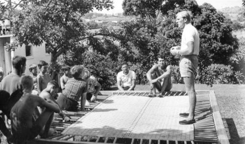 Занятия для похудения на батуте. Действительно можно ли похудеть, прыгая на батуте? 01 Занятия для похудения на батуте. Действительно можно ли похудеть, прыгая на батуте? 01