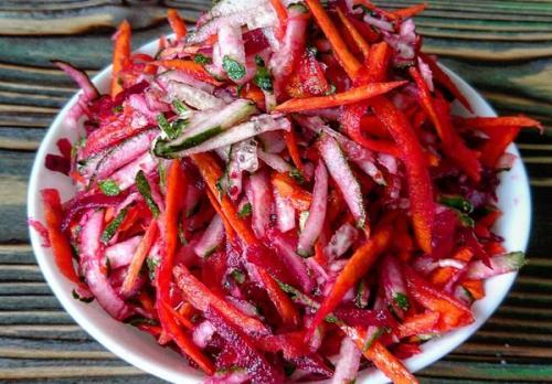 Разгрузочный день на салатах. Все для фигуры: разгрузочный день на салате «Щётка» и кефире с отзывами