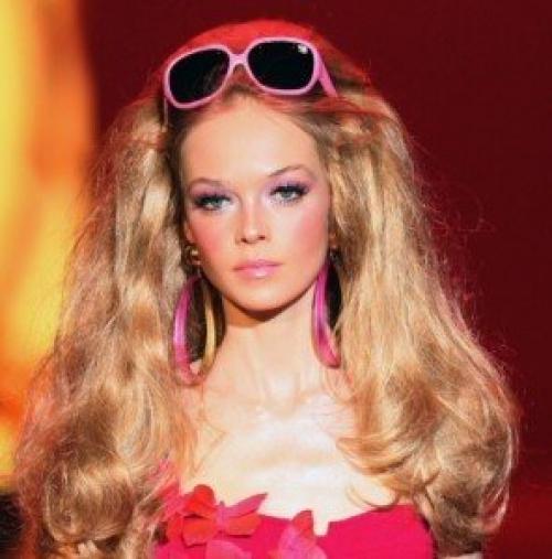 Кукольный Макияж для брюнеток. Макияж Барби: фото и все тонкости создания «кукольного» образа