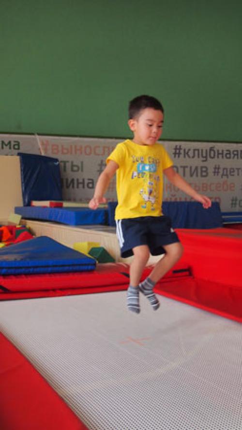 Занятия для похудения на батуте. Действительно можно ли похудеть, прыгая на батуте? 05 Занятия для похудения на батуте. Действительно можно ли похудеть, прыгая на батуте? 05