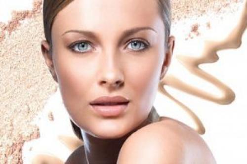 Что меньше забивает поры пудра или тональный крем. Что лучше пудра или тональный крем?