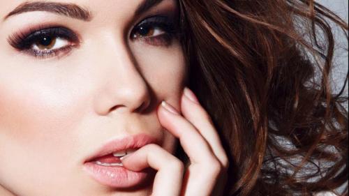 Макияж для черных волос и карих глаз. Идеальный макияж на каждый день для карих глаз