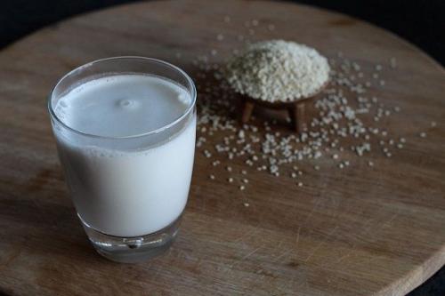 Кунжутное молоко для похудения. Способы применения кунжута для похудения