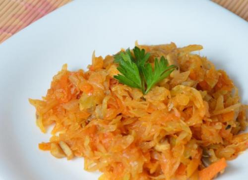 Тушеная капуста вред и польза. Состав и калорийность продукта