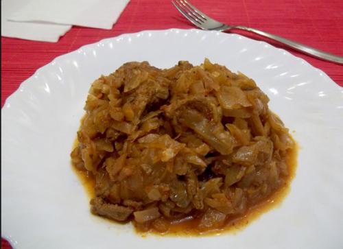 Тушеная квашеная капуста. 5 лучших рецептов приготовления тушеной квашеной капусты