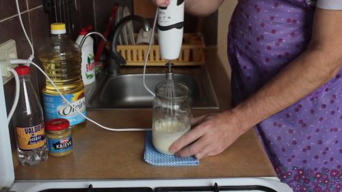 Домашний майонез. Как сделать вкусный густой домашний майонез за 10 минут