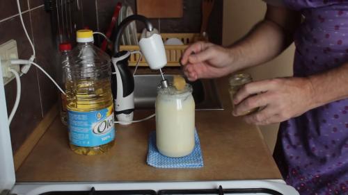 Домашний майонез. Как сделать вкусный густой домашний майонез за 10 минут