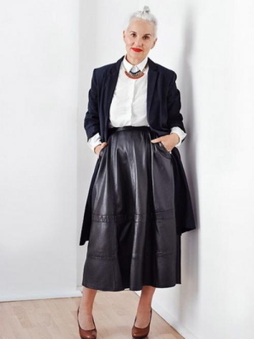 Модные блузы для женщин з.  Шикарный возраст: модные осенние образы 2019 от женщин-блогеров после 50 23