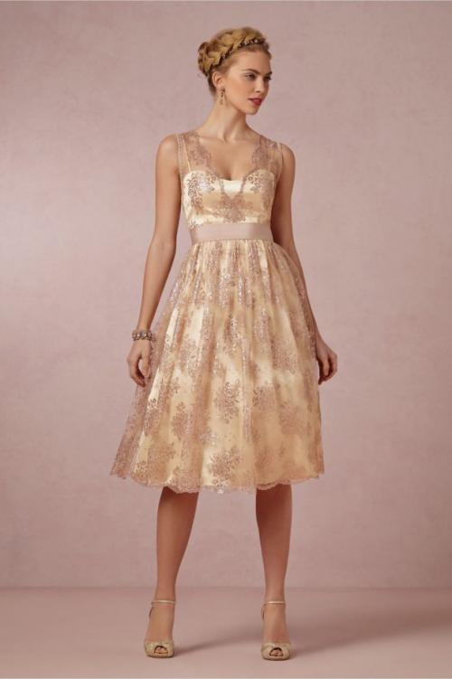 Платье на новогодний корпоратив 2020. Как подобрать одежду для новогоднего корпоратива 2020