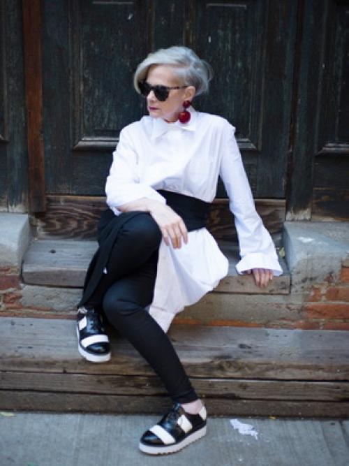 Модные блузы для женщин з.  Шикарный возраст: модные осенние образы 2019 от женщин-блогеров после 50 27