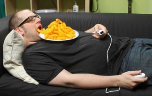 Болит справа вверху над грудью. Боль в левой и в правой стороне грудины вверху