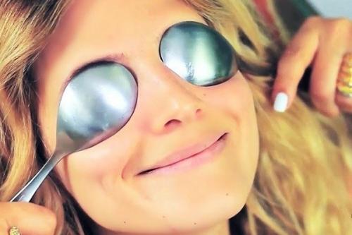 Как убрать мешки под глазами в 55 лет. Как быстро убрать или замаскировать мешки под глазами