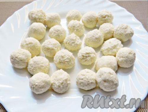 Шоколадно-творожный пирог с шариками. Шоколадный пирог с творожными шариками