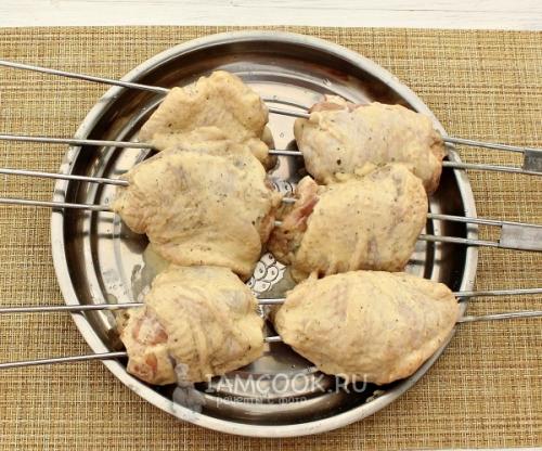 Маринад для шашлыка из бедрышек куриных. Шашлык из куриных бедрышек