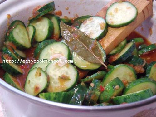 Салат огурцы в томате на зиму Обалденный рецепт. Огурцы в томате на зиму обалденные