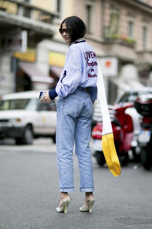 С чем носить момы зимой. С чем носить джинсы мом осенью