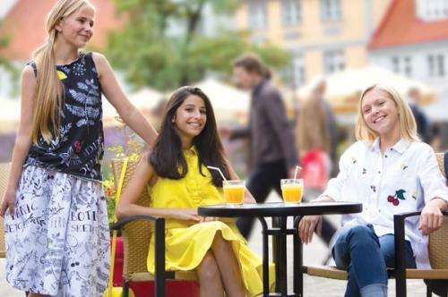 Что сейчас в моде 2019 для подростков. Модные тренды для подростков 2019 (фото)