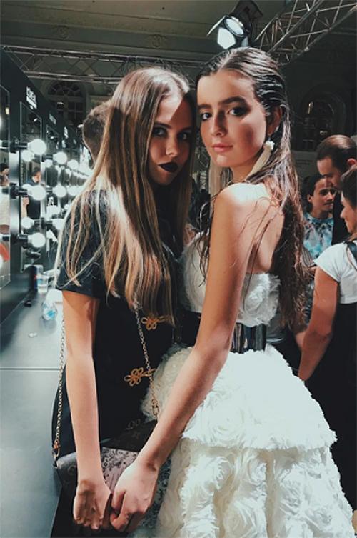 Екатерины стриженовой наряды. Екатерина Стриженова вышла в свет в платье с глубоким декольте и акцентом на талии 09 Екатерины стриженовой наряды. Екатерина Стриженова вышла в свет в платье с глубоким декольте и акцентом на талии 09