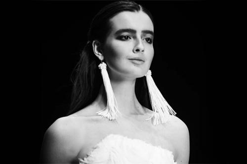 Екатерины стриженовой наряды. Екатерина Стриженова вышла в свет в платье с глубоким декольте и акцентом на талии 08 Екатерины стриженовой наряды. Екатерина Стриженова вышла в свет в платье с глубоким декольте и акцентом на талии 08