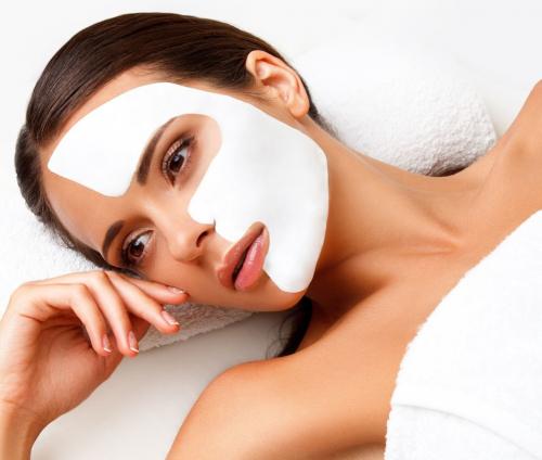 Маски вокруг глаз после 50 в домашних условиях. Домашняя маска вокруг глаз от 50 лет: 5 лучших рецептов