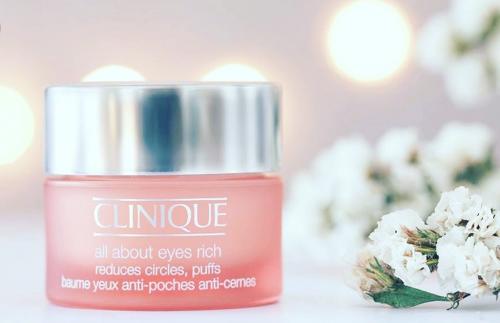 Крем от мешков под глазами и темных кругов под глазами. 1 Для женщин 14 Крем от мешков под глазами и темных кругов под глазами. 1 Для женщин 14