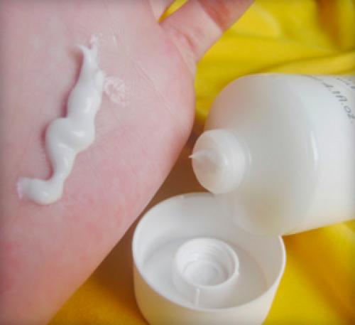 Крем для рук от трещин в аптеке. Обзор лучших кремов от трещин для очень сухой кожи рук