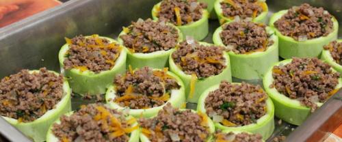 Меню по дюкану на неделю. Рецепт блюда из кабачков и фарша для фазы «Чередование» диеты Дюкана 03 Меню по дюкану на неделю. Рецепт блюда из кабачков и фарша для фазы «Чередование» диеты Дюкана 03