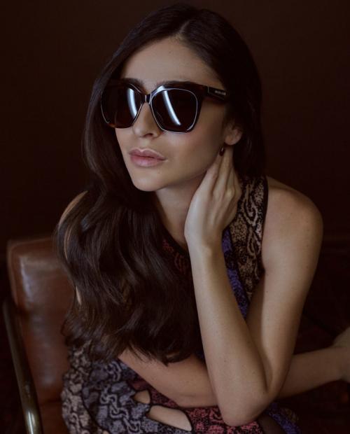 Тамуна Циклаури дочь. В специальном проекте Vogue и Roberto Cavalli Eyewear