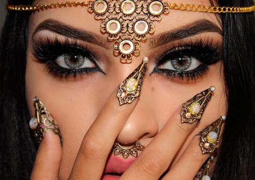 Макияж для карих глаз с нарощенными ресницами. Беспроигрышный макияж для глаз с нарощенными ресницами