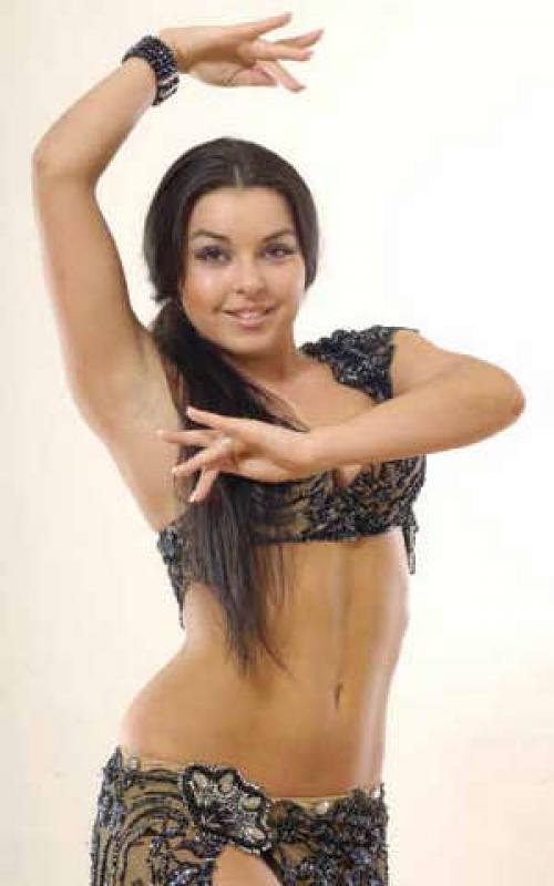 Движения живота в танце. 7 движений из танца живота, чтобы привести в тонус все тело 04