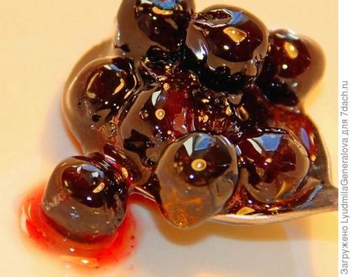 Рябина протертая с медом. Черноплодная рябина с мёдом — и лекарство, и лакомство