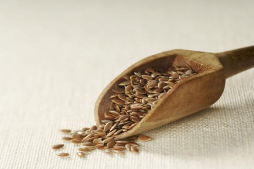 Семя льна для похудения с кефиром. Как правильно принимать для похудения семена льна с кефиром?