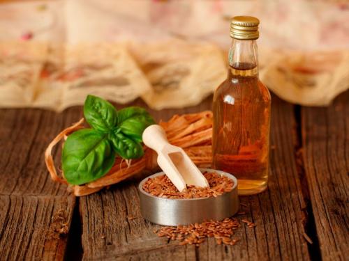 Диета на льняном масле. Как применять льняное масло для похудения