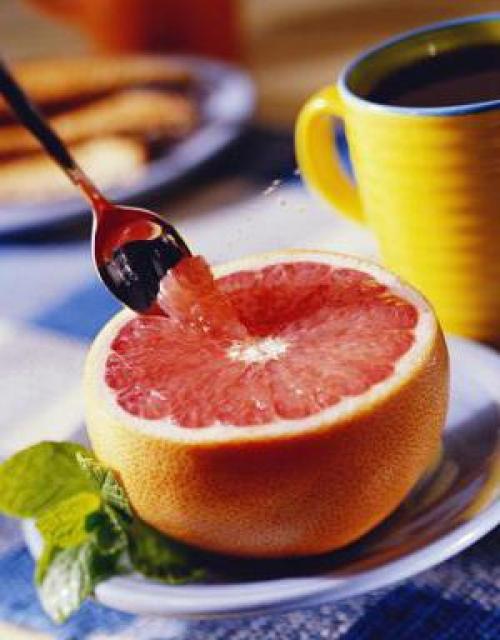 Перед сном грейпфрут. Как едят 04 Перед сном грейпфрут. Как едят 04