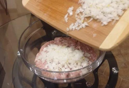 Котлеты из грудки куриной рецепт. Куриные котлеты из грудок с манкой и без хлеба