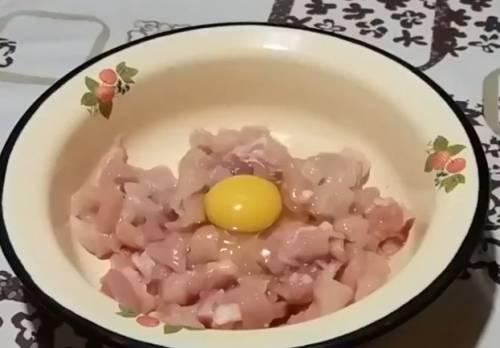 Котлеты из рубленной куриной грудки. Рубленные котлетки из куриной грудки с грибами шампиньонами